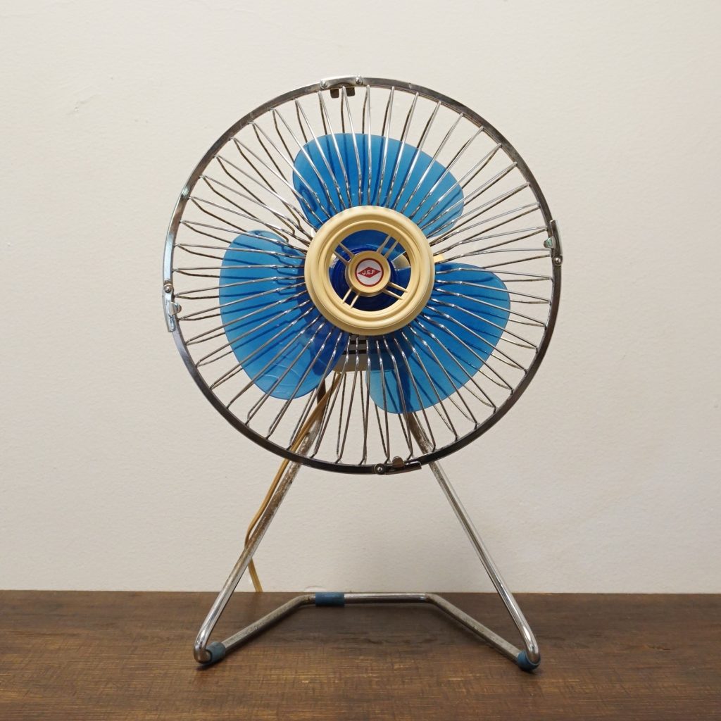 A 30cm Japanese-made electric fan. Of course, still in use.